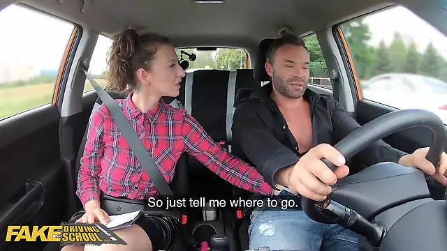Faux driving college learner buys instructor emilia argan a coffee before outdoor fuck