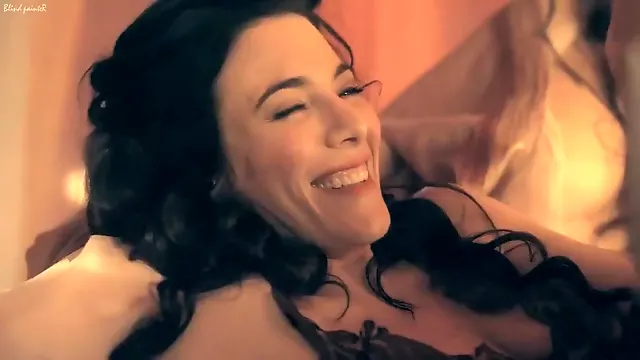 Spartacus Gods of the Arena E03 Paterfamilias Lucy Lawless and Jaime Murray
