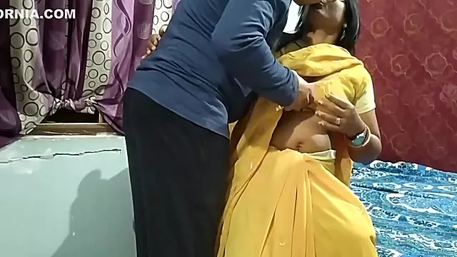 Mnc Engineer Elina Fucking Hard To Penetrate Hot Pussy In Saree With Sourav Mishra At Work From Home On