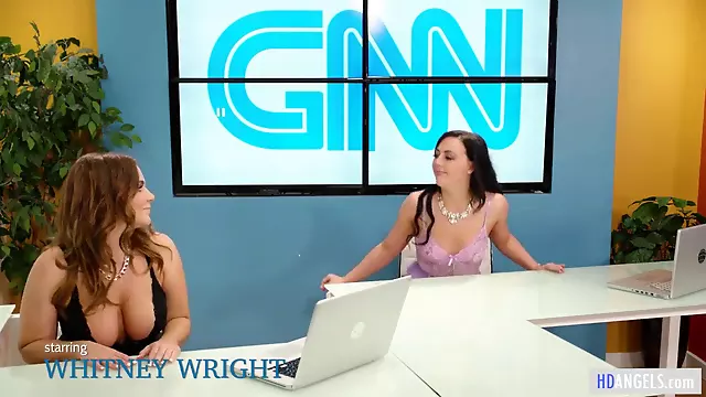Lesbian tv display - Whitney Wright and Natasha Nice