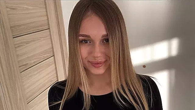 Blonde 18 Ani, Tare Gagica, Babe Bune, Lili Blonda, Muie La Greu, Interviu Russian Teens, Casting Tinere