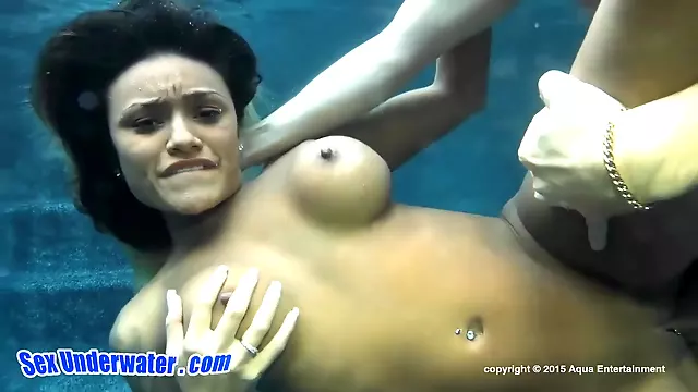 Bosomy Girl Humped Underwater - Natalia Mendez