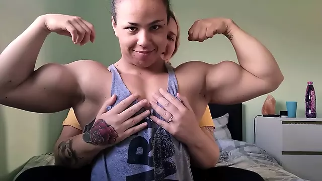 Ed female muscle, biceps, fbb