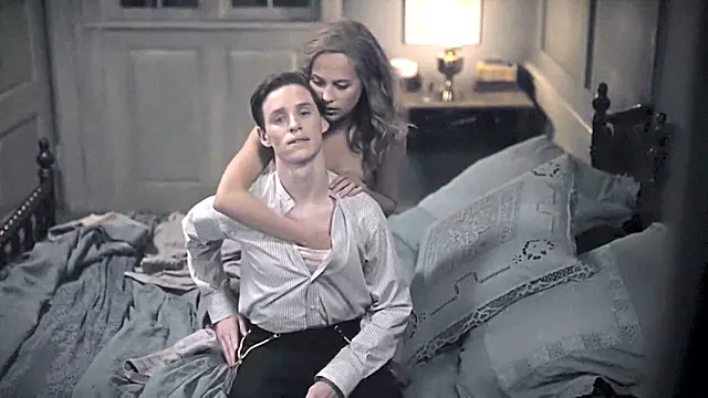 Alicia Vikander & Sonya Cullingford - 'The Danish Gir'l (2015)